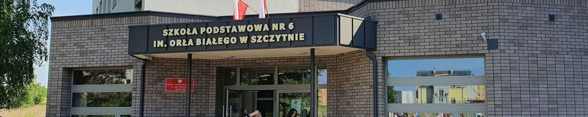 Wejście do szkoły podstawowej nr 6